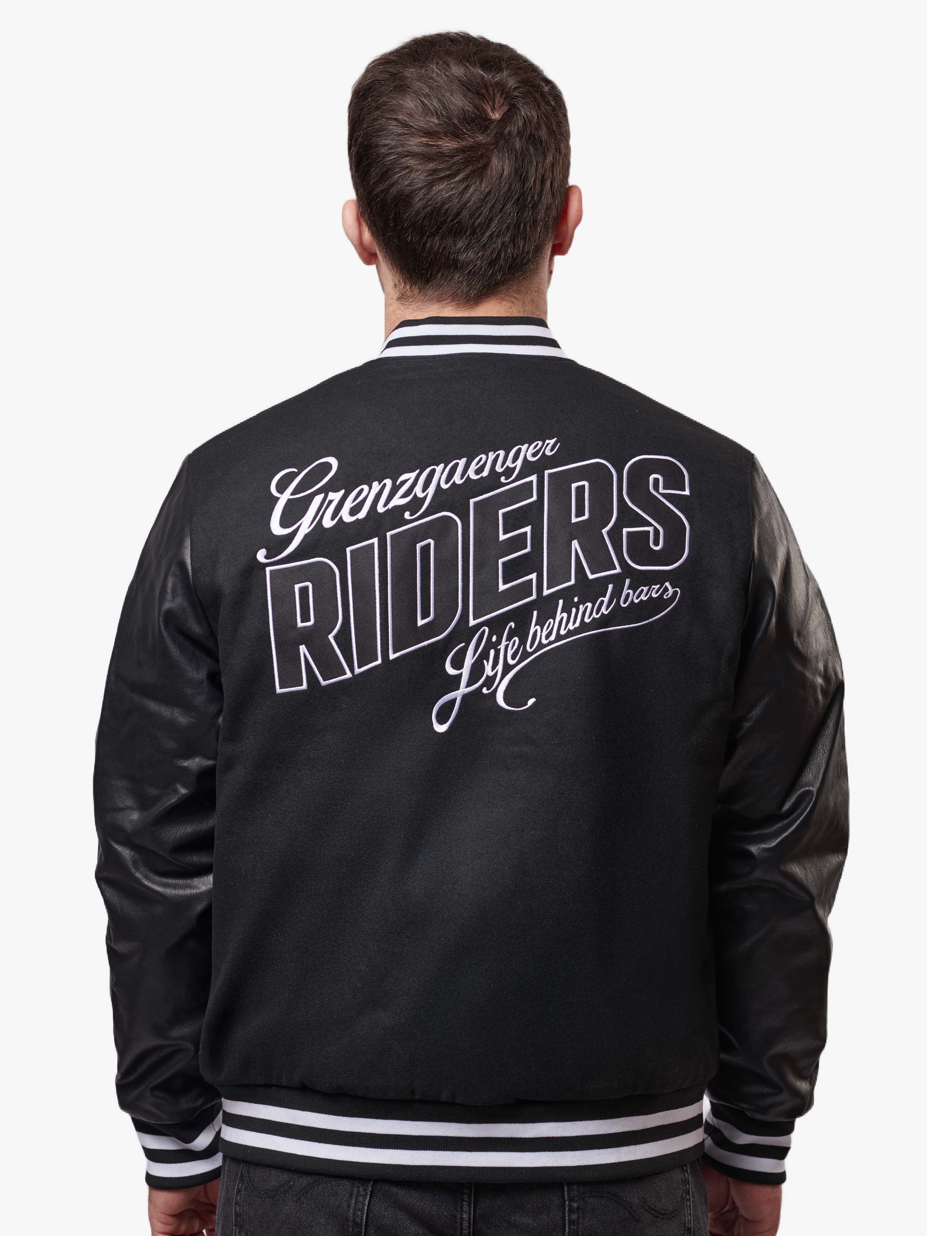 College Essential Jacket Black - Image 2