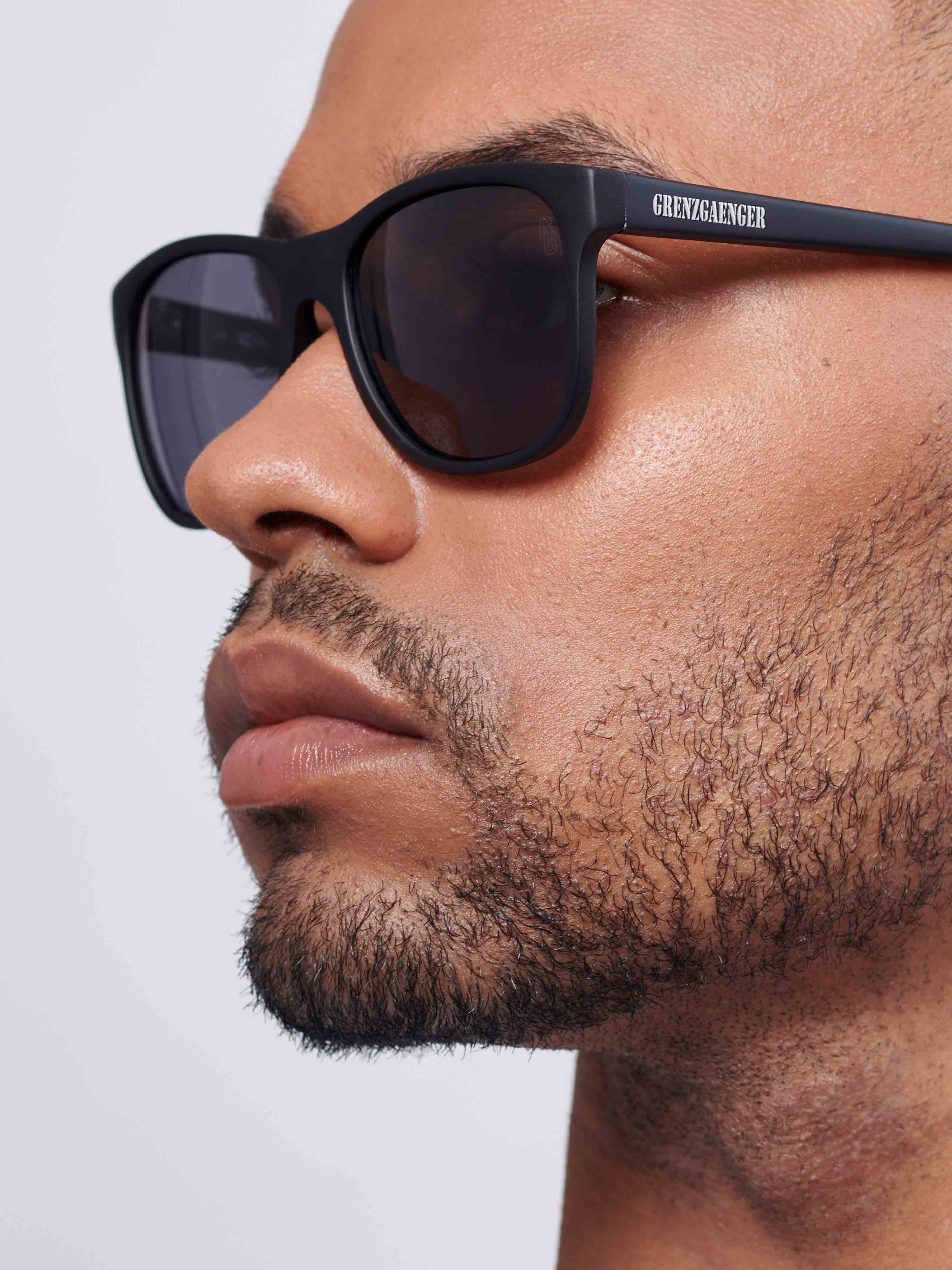 Shades Black - Image 2